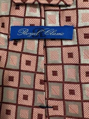 Tom James Royal Classic Silk Tie Pink Silver Geometric Medallion Retro